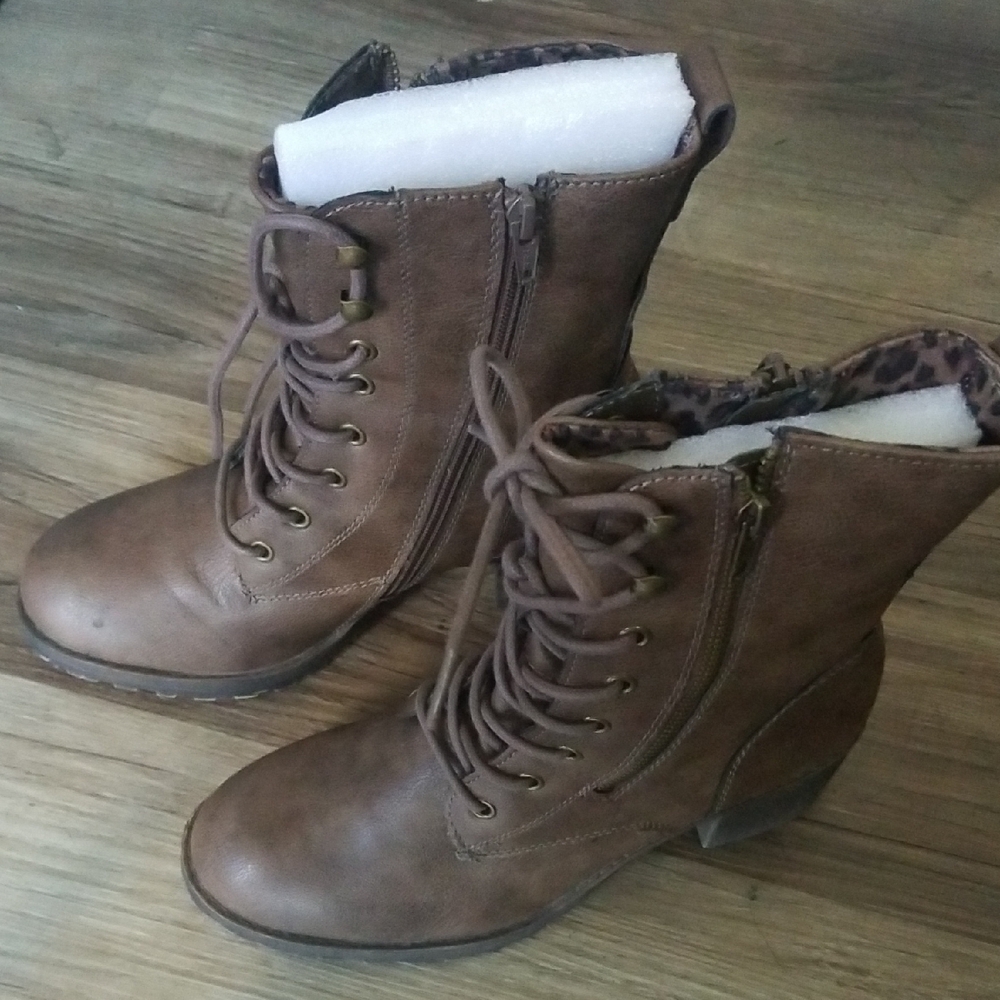 Sun + Stone Chocolate Lace-Up Boots - Picture 2 of 5